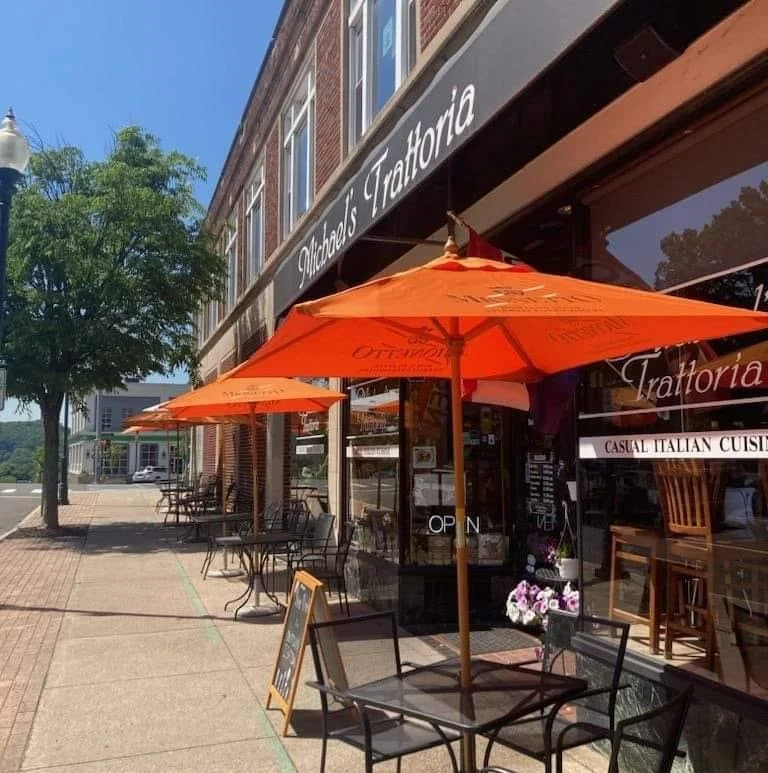 Michael's Trattoria outdoor patio and storefront in Wallingford CT
